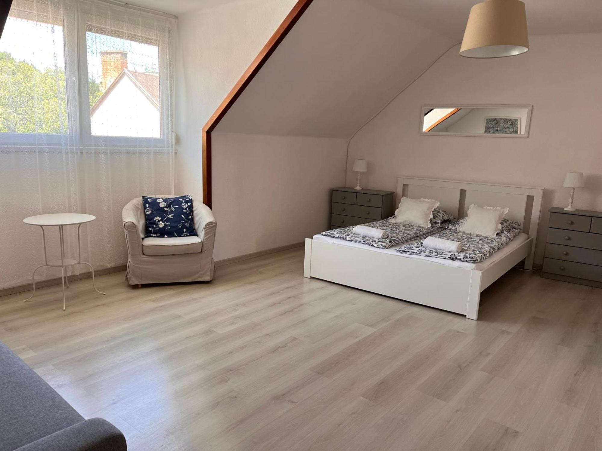 Pacsirta Apartman Grand Eger Eksteriør billede