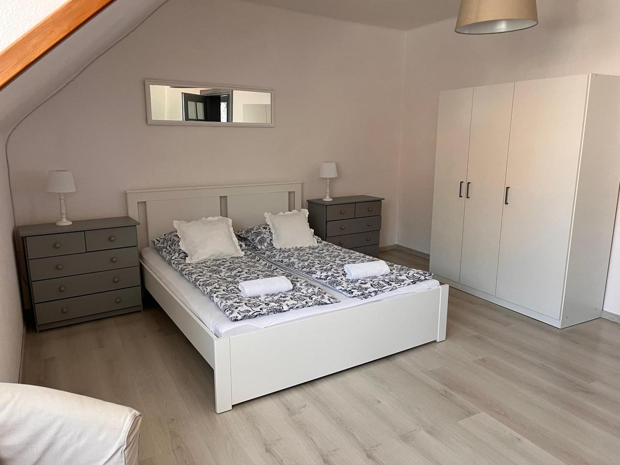 Pacsirta Apartman Grand Eger Eksteriør billede